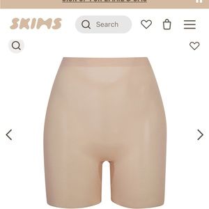 Never worn . skims barely there shapewear low back short in color clay